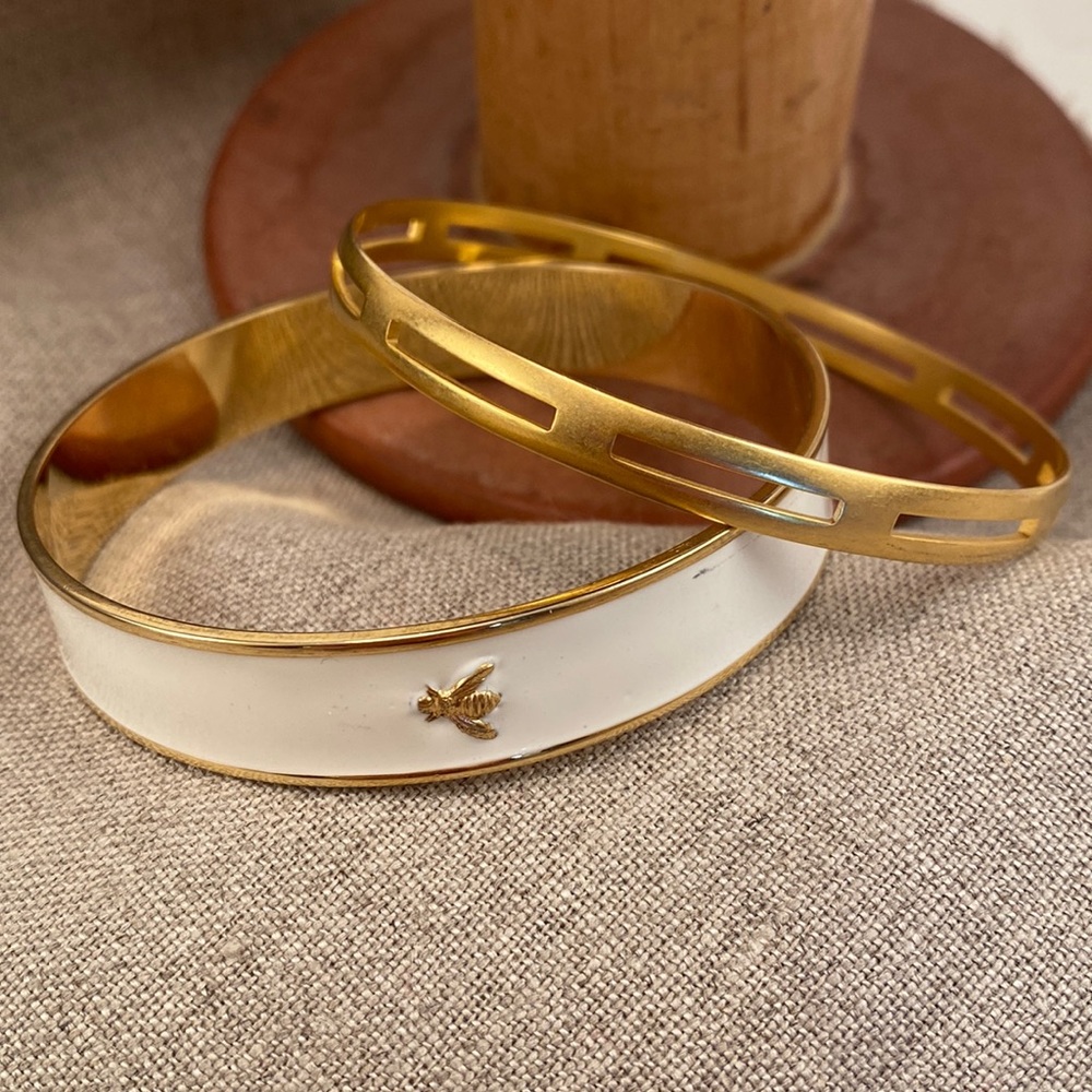 Honey Bee 🐝 WIMBERY White Epoxy Bracelet - Gold & White & Bumblebee